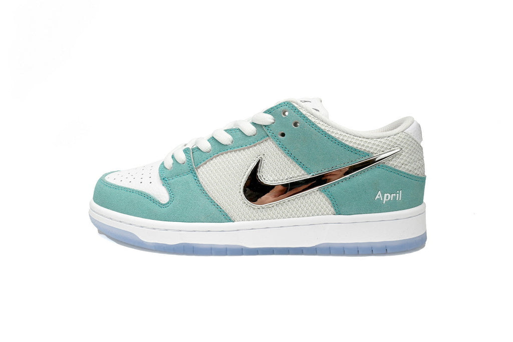 Rsnow April Skateboards x Nike SB Dunk Low FD2562-400