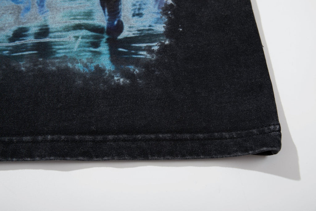 MAJESTIK Football Lion Graphic T-Shirt